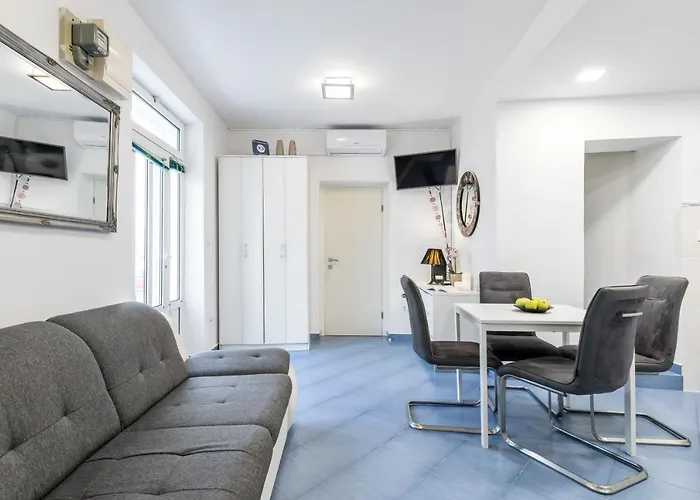 Apartamento Charming Split